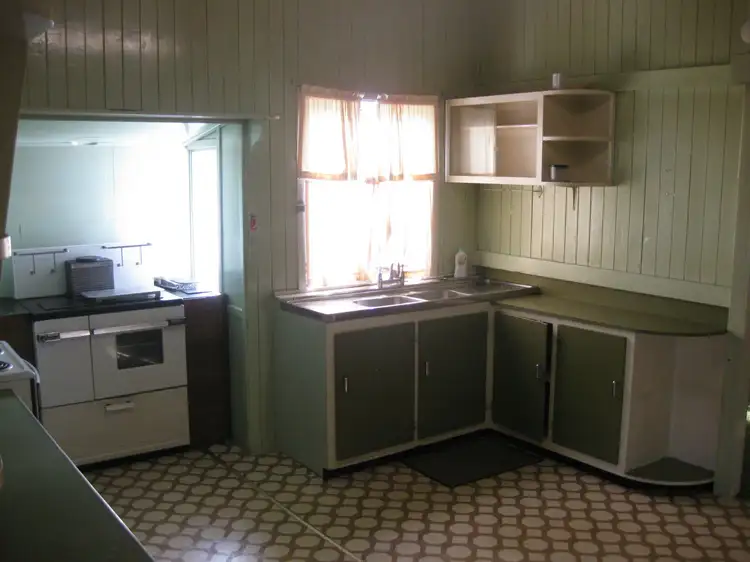 Fourth view of Homely house listing, 127 Folkestone Street, Stanthorpe QLD 4380