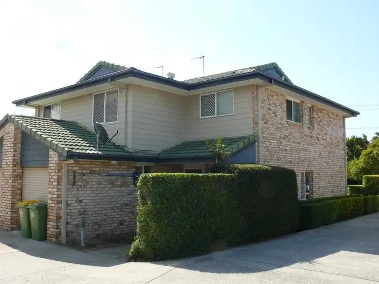 2/90-92 Pohlman Street, Southport QLD 4215