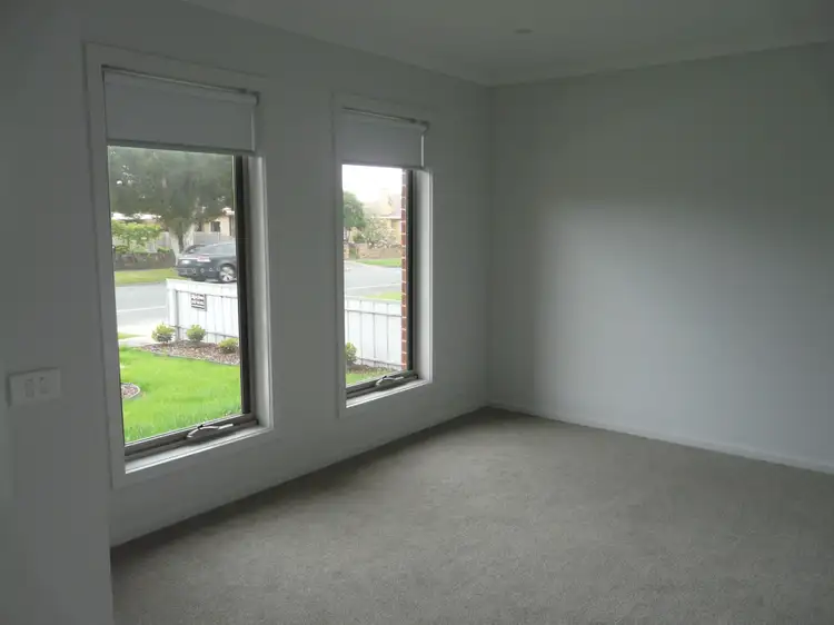 Fourth view of Homely townhouse listing, 1/10 Ashby Street, Trafalgar VIC 3824