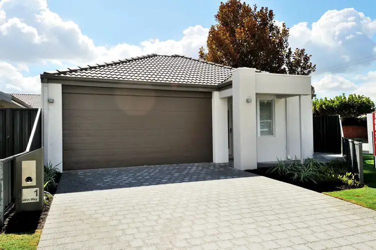 Fifth view of Homely villa listing, 1 Lukin Way, Bassendean WA 6054