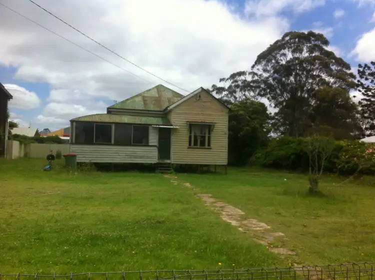 19 Esk Street, Crows Nest QLD 4355