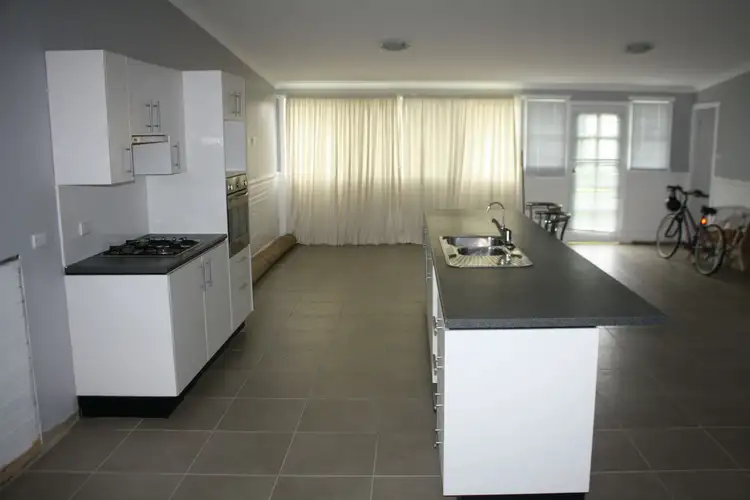 10 Memorial Avenue, Kempsey NSW 2440