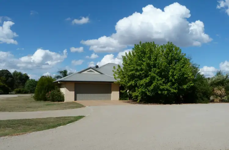 81 Willis Little Drive, Benalla VIC 3672