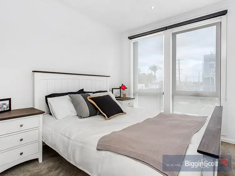 Fifth view of Homely townhouse listing, 2 Kiln Walk, Maidstone VIC 3012