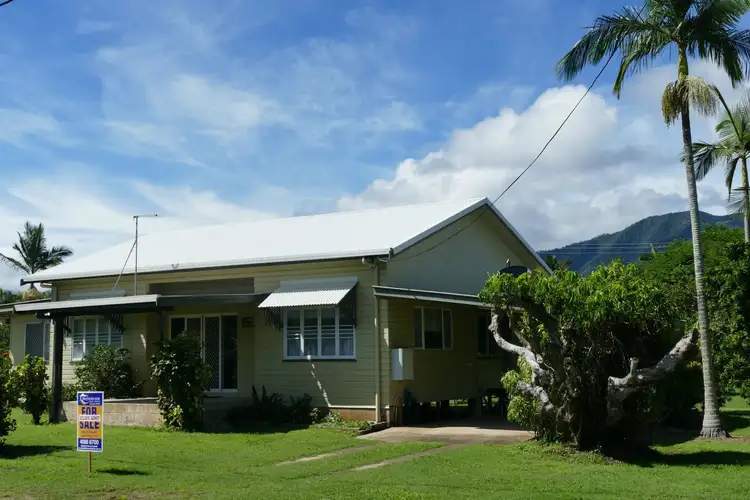 33 Panos Street, Cardwell QLD 4849