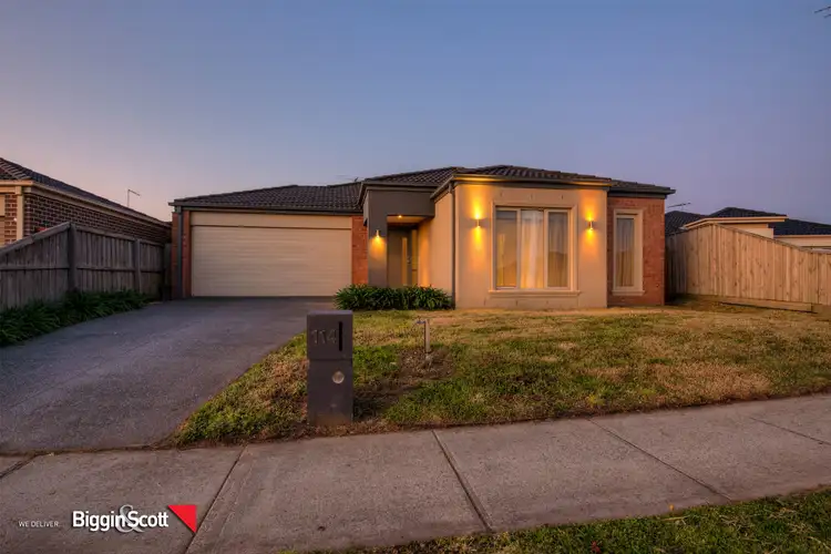 114 Skyline Way, Berwick VIC 3806
