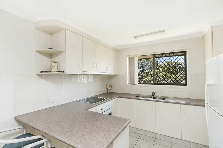 2/38 Nineteenth Avenue, Palm Beach QLD 4221