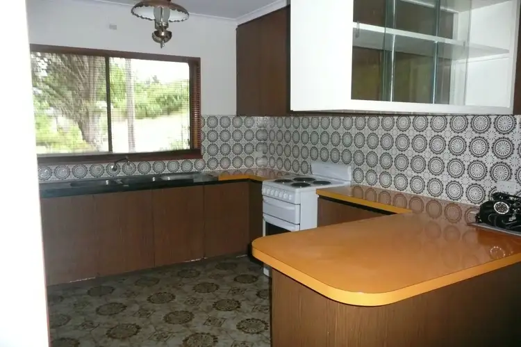 Fifth view of Homely house listing, 2 Thomas Street, Myrtleford VIC 3737