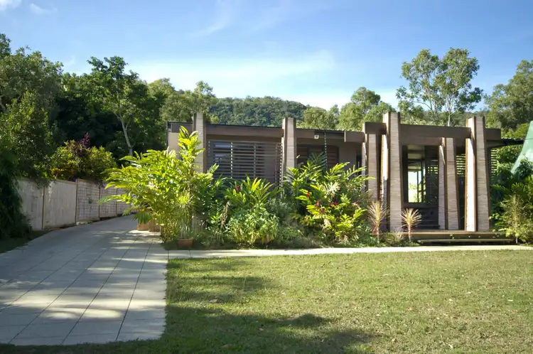 27 Mandalay Avenue, Nelly Bay QLD 4819