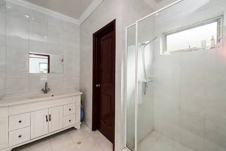 Sixth view of Homely house listing, 6 Daggar Place, Canning Vale WA 6155