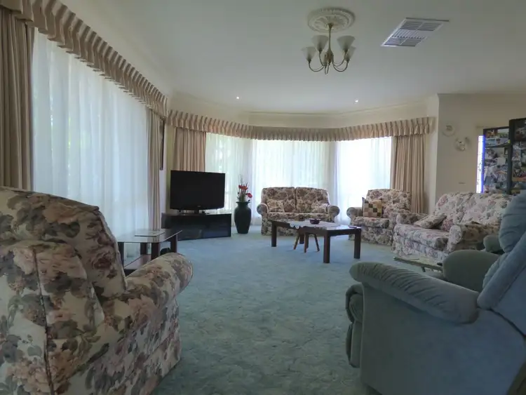 Fifth view of Homely townhouse listing, 2 Maud Street, Benalla VIC 3672