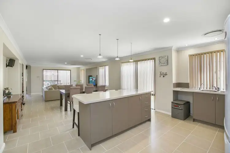 Sixth view of Homely house listing, 5 Kinvara Way, Ridgewood WA 6030