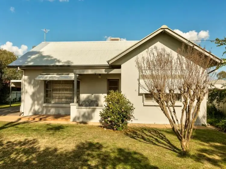 142 Federation Avenue, Corowa NSW 2646