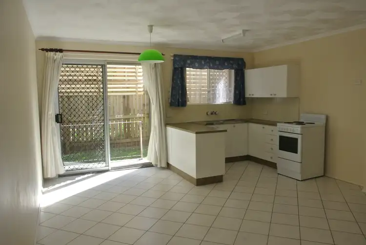Second view of Homely unit listing, 2/10 Meredith St, Redcliffe QLD 4020