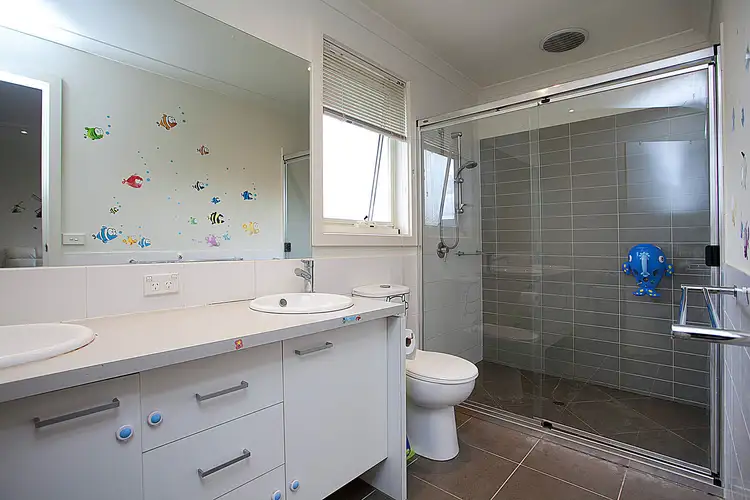 Fifth view of Homely house listing, 2 Comino Road, Sunshine West VIC 3020