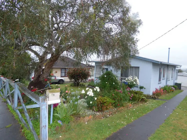 19 Canberra Street, Moe VIC 3825