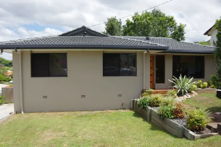 6 Kerrs Lane, Coes Creek QLD 4560