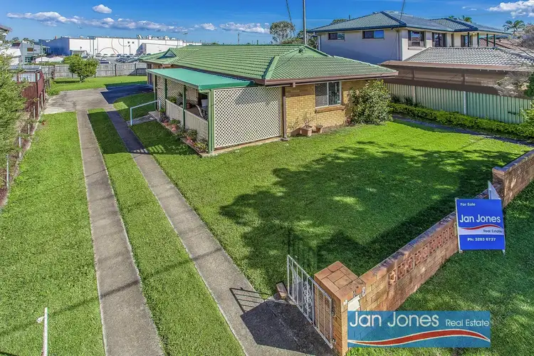 8 Dorothy St, Kippa-ring QLD 4021