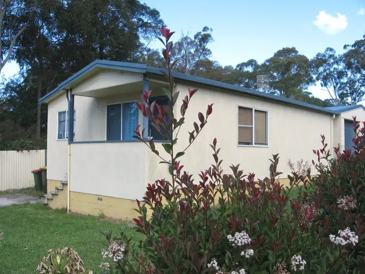 1 Woodhill Street, Old Erowal Bay NSW 2540