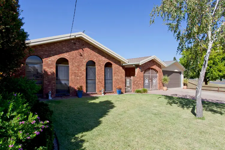 73 Balfour Street, Culcairn NSW 2660