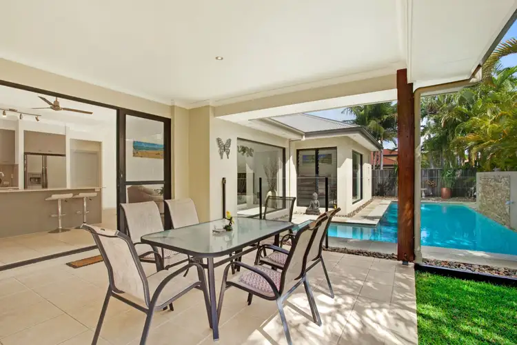 6 Riverbreeze Avenue, Noosa Waters QLD 4566
