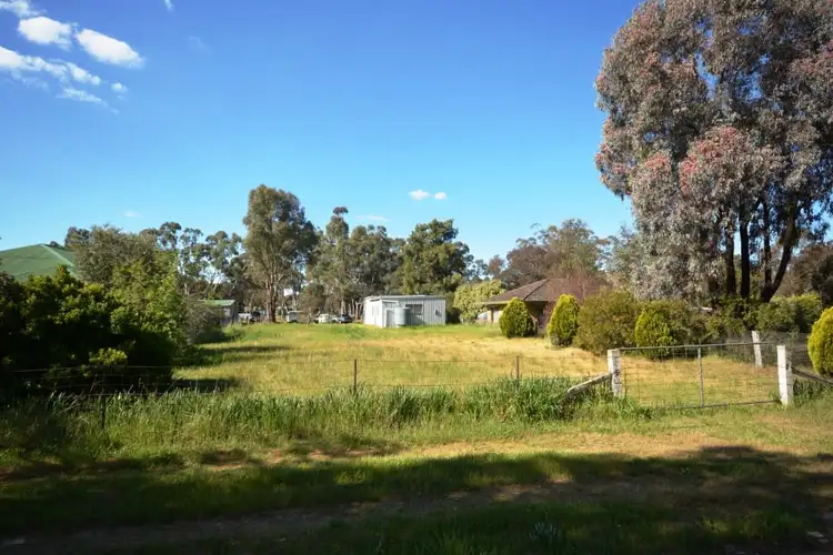 61 Main St, Great Western VIC 3374