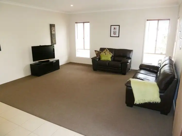 Seventh view of Homely house listing, 2 Montrose Court, Mooroopna VIC 3629