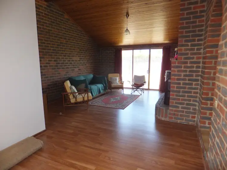Seventh view of Homely house listing, 7 Meadow Court, Bairnsdale VIC 3875