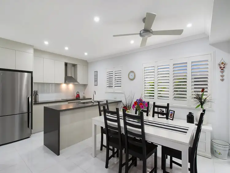 6/15 Landsborough Ave, Scarborough QLD 4020