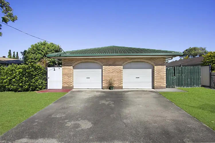 Main view of Homely semi-detached listing, 2/30 Nineteenth Avenue, Palm Beach QLD 4221