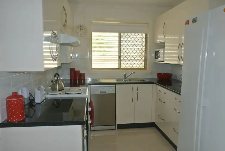 Sixth view of Homely villa listing, 1/25 McAneny Street, Redcliffe QLD 4020