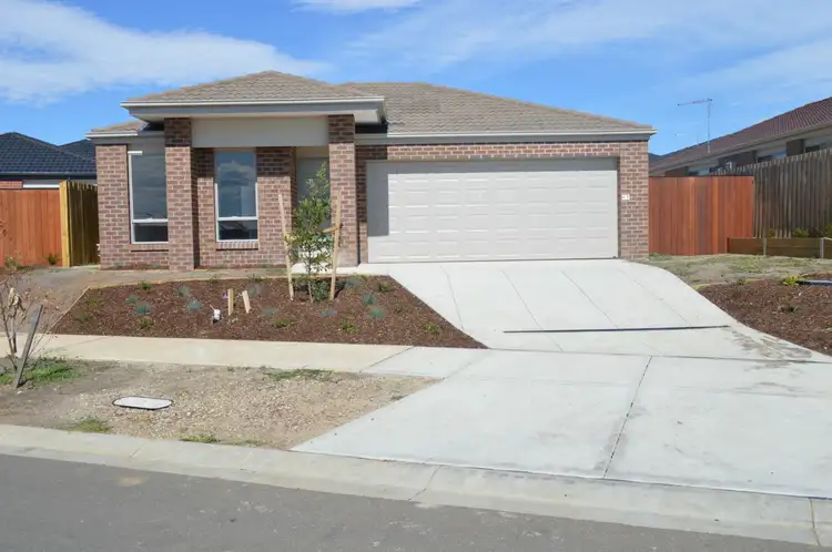 Unit 2/L83 Parklink Drive, Cranbourne East VIC 3977