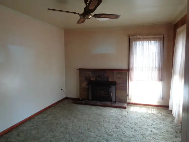 Seventh view of Homely house listing, 411 Main Street, Bairnsdale VIC 3875