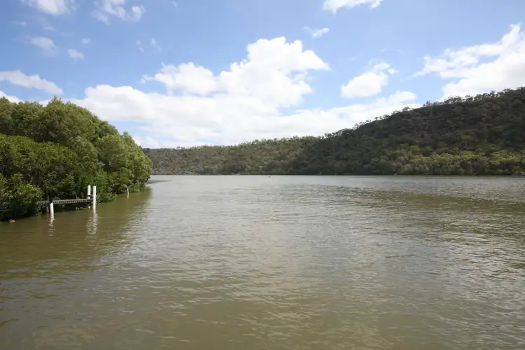 5945 Wisemans Ferry Road, Gunderman NSW 2775