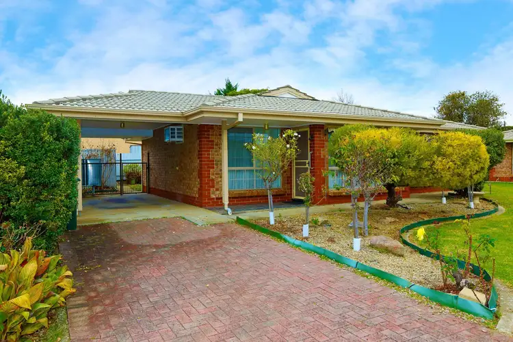 2/17 Hoods Road, Northfield SA 5085