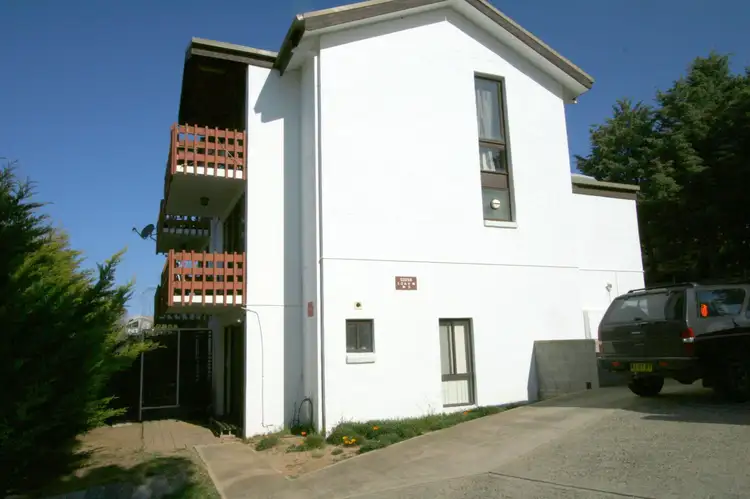 Second view of Homely unit listing, 3/6 Banjo Paterson Cres. St, Jindabyne NSW 2627