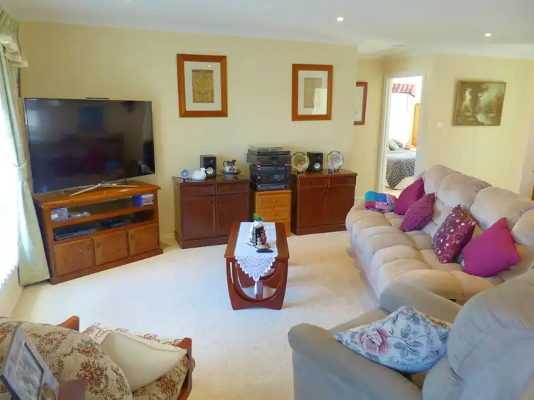 Sixth view of Homely house listing, Unit 2/3 Casey Court, Deloraine TAS 7304