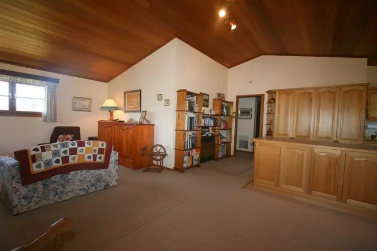 Fifth view of Homely house listing, 2 Ted Winter Close St, Jindabyne NSW 2627