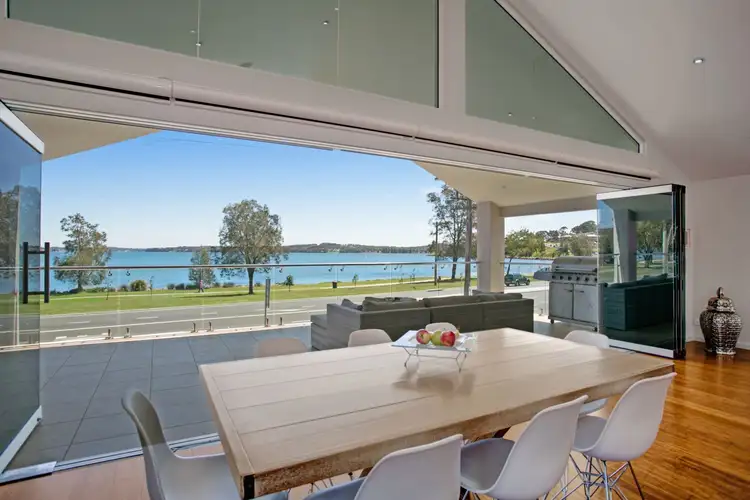 410 The Esplanade, Warners Bay NSW 2282