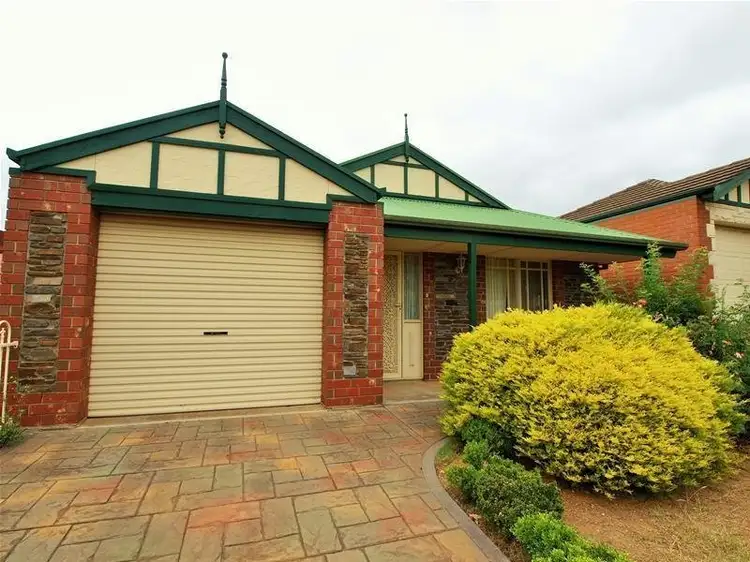 9 Lake Magenta Court, Greenwith SA 5125