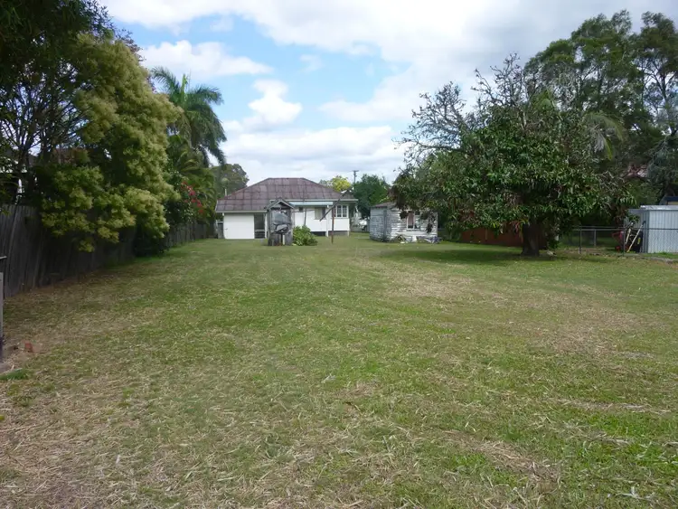 10 Fraser Street, Graceville QLD 4075
