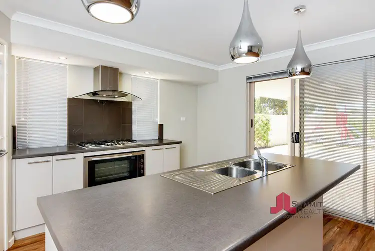 29 Cleveland Bay Avenue, Eaton WA 6232