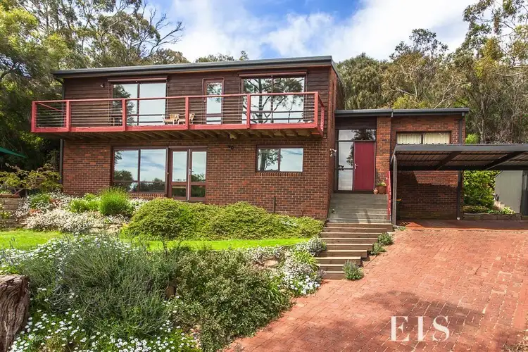 2 Essex St, Rose Bay TAS 7015