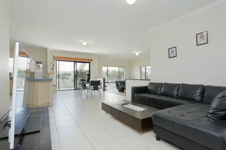 Sixth view of Homely house listing, 10 Springview Circle, Bennett Springs WA 6063