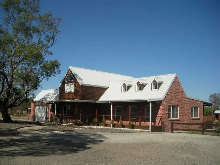 Fourth view of Homely house listing, 2 Garrard Court, Exford VIC 3338