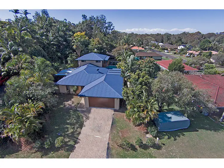 27 Aloota Crescent, Ocean Shores NSW 2483
