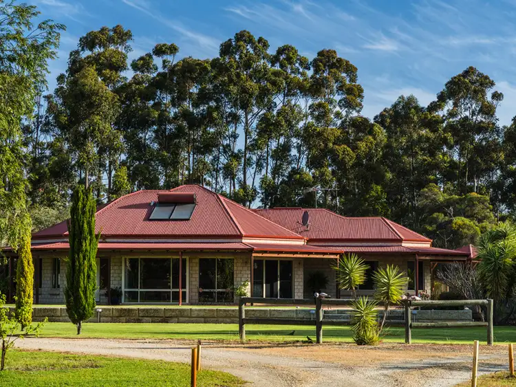 Main view of Homely house listing, 39 Meadowbrook Rtt, Oakford WA 6121