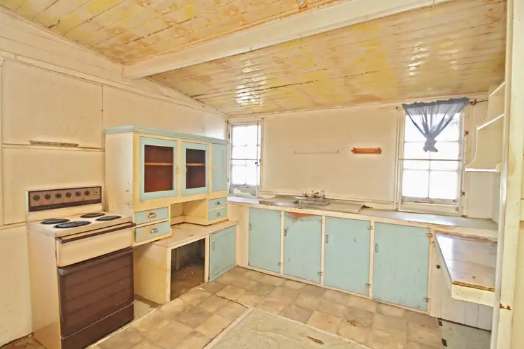 Fifth view of Homely house listing, 8 Edward Street, Warwick QLD 4370