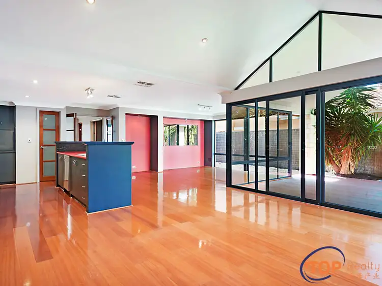 42 Barang Circuit, Karawara WA 6152