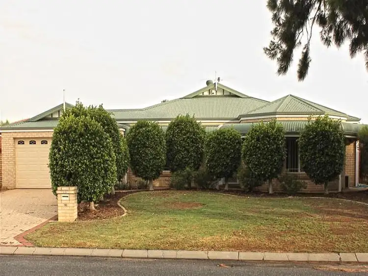 Fourth view of Homely house listing, 10 Abbeville Circle, Mindarie WA 6030